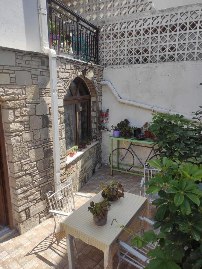Samos - Kokkari - Eirini'S Studios Bagian luar foto