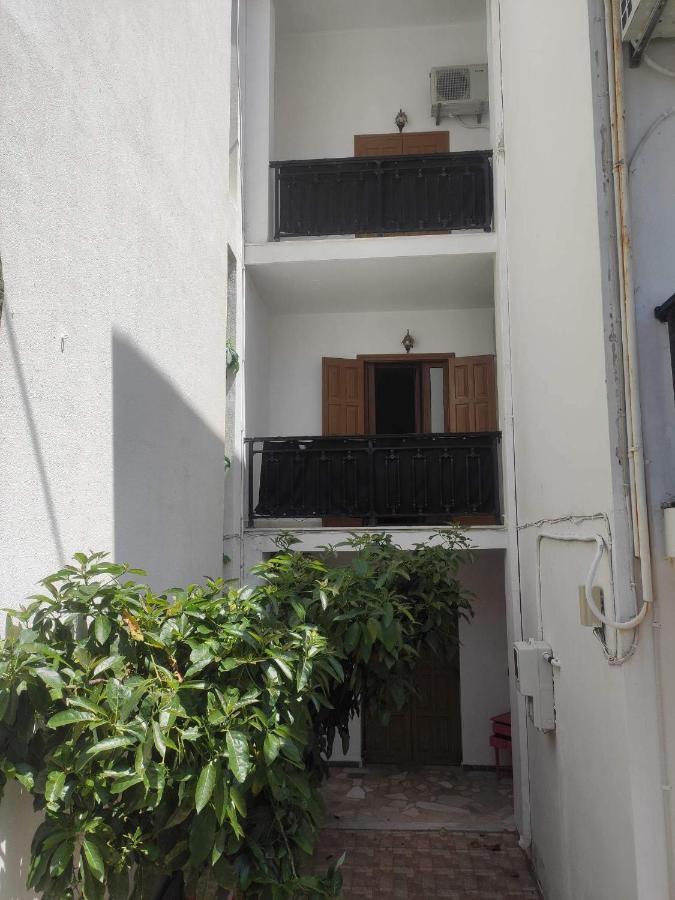 Samos - Kokkari - Eirini'S Studios Bagian luar foto