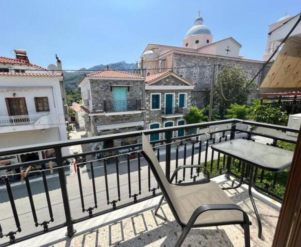 Samos - Kokkari - Eirini'S Studios Bagian luar foto