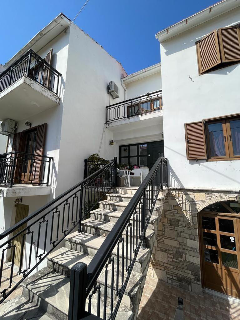 Samos - Kokkari - Eirini'S Studios Bagian luar foto